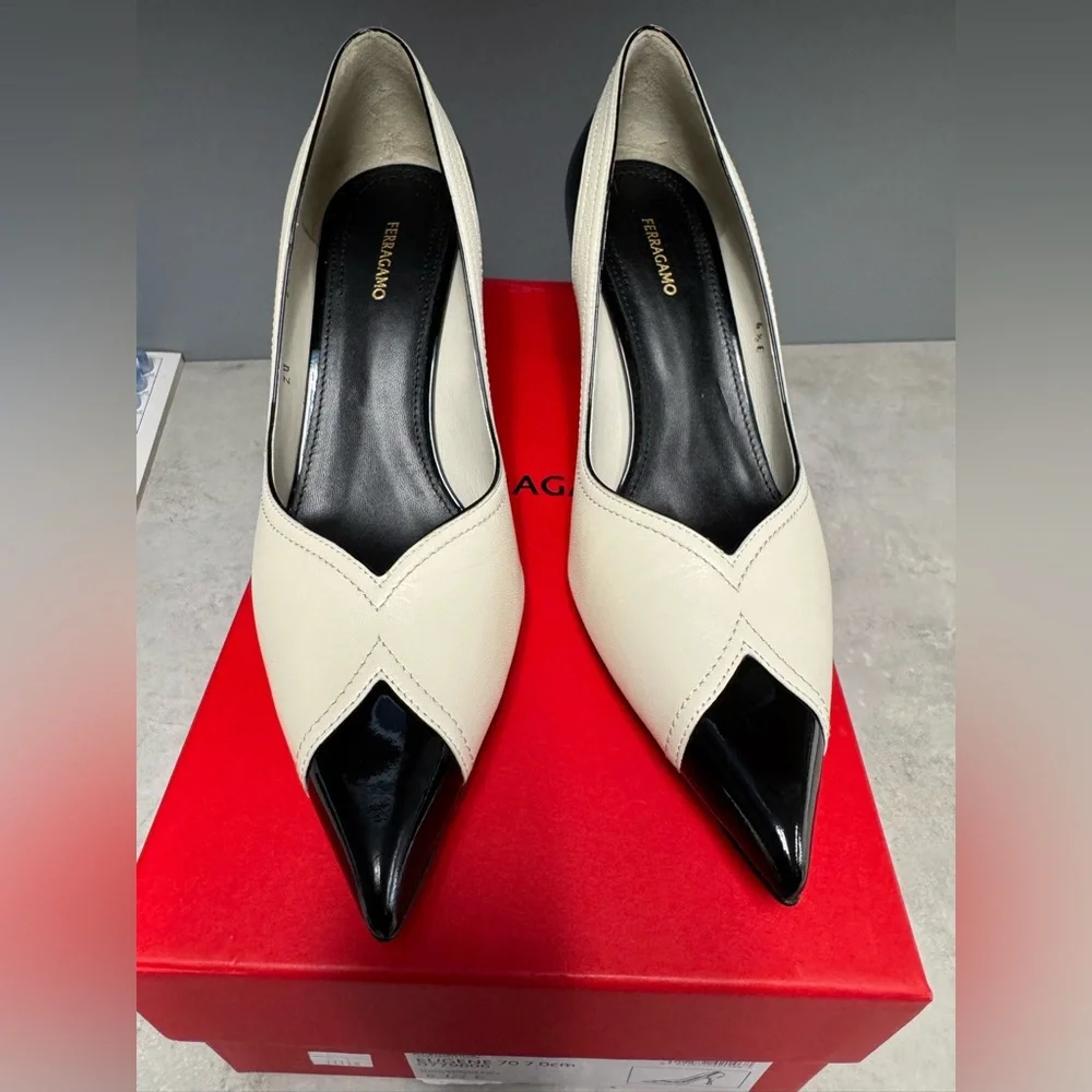NIB- Ferragamo Eugene pumps - Picture 6 of 14